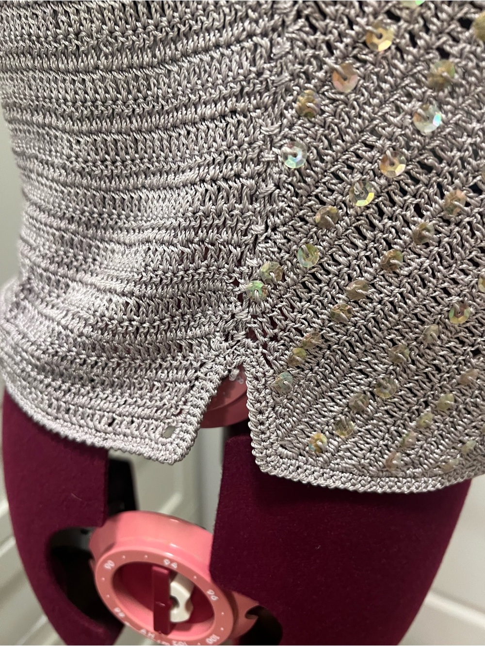 Vintage BLUEBERRY HILL 100% Rayon Sequined Beaded Knit Sleeveless Tank Top Sz L - Picture 8 of 9